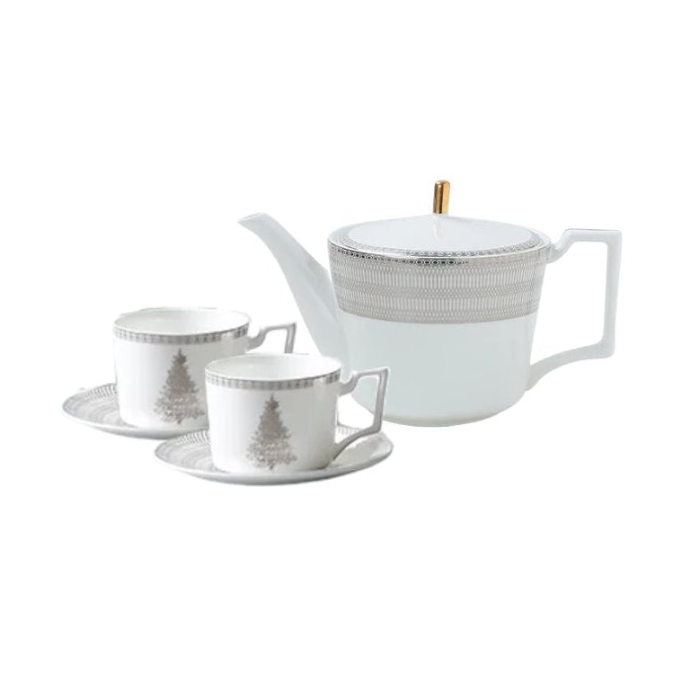 Winter Lodge Bone China 5‑Piece Tea Set for Two – Essential Teapot & Cup Set Full Set (2 Cups & Saucers + 1 Teapot)